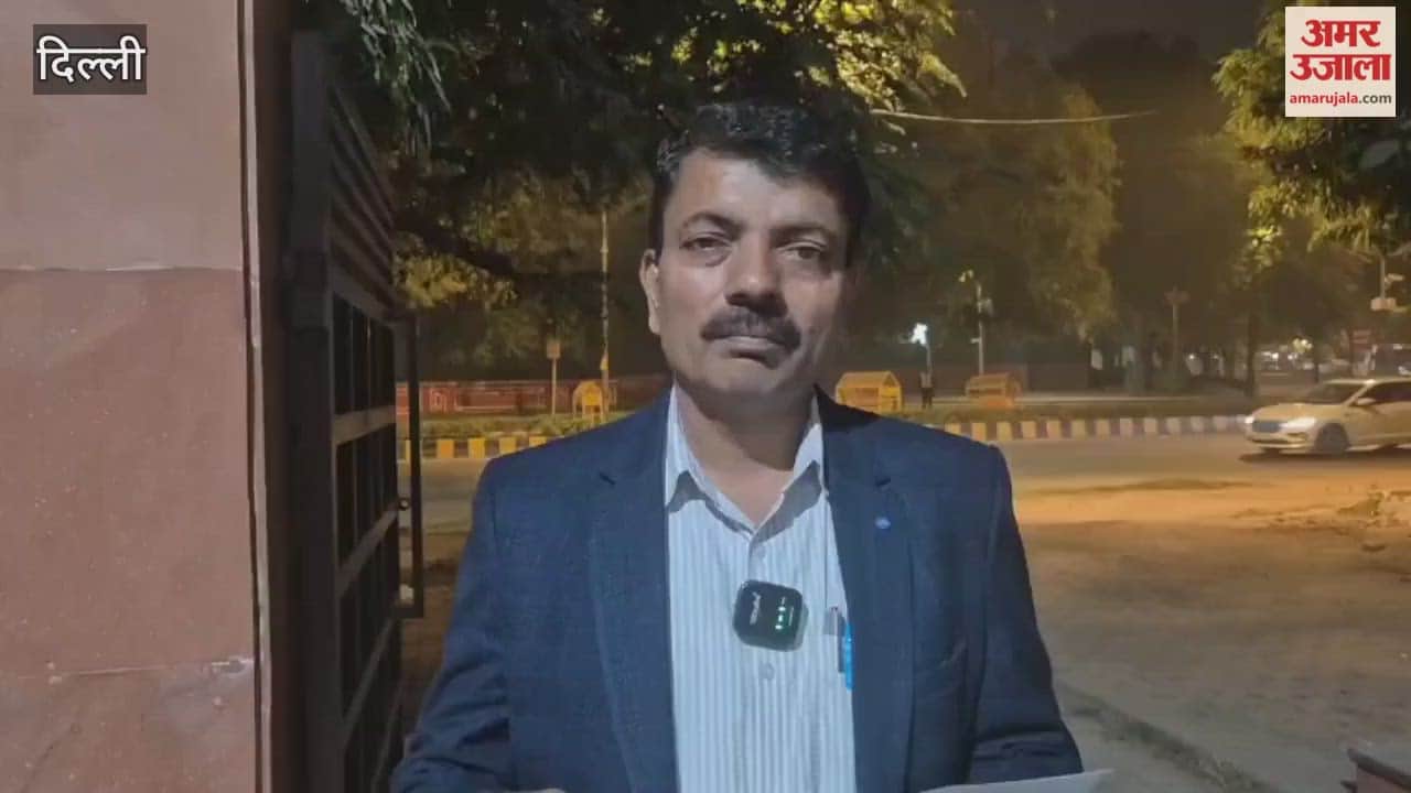 four seniors used to molest class six student in school in In Delhi