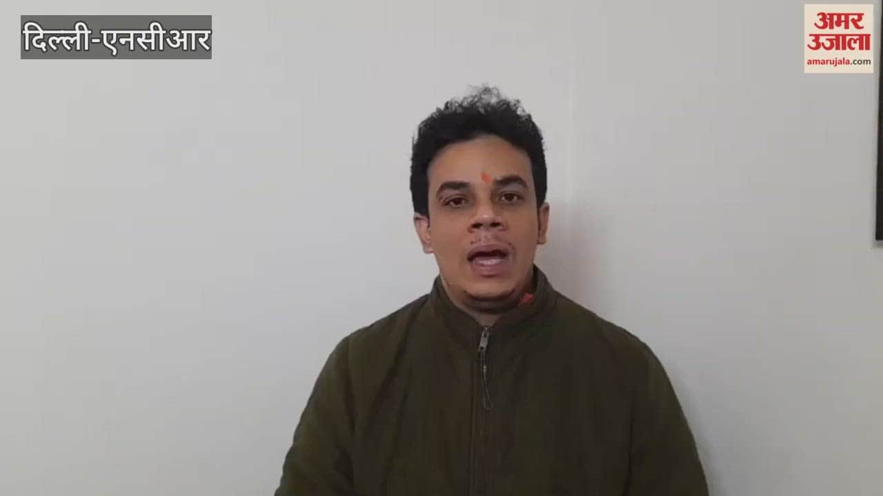 Two victims of the Red Fort bomb blast recounted their experiences.