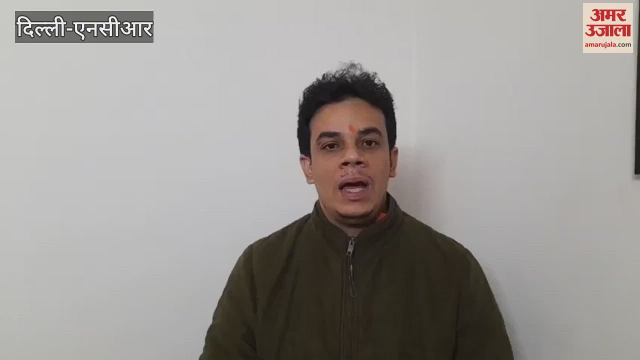 Two victims of the Red Fort bomb blast recounted their experiences.