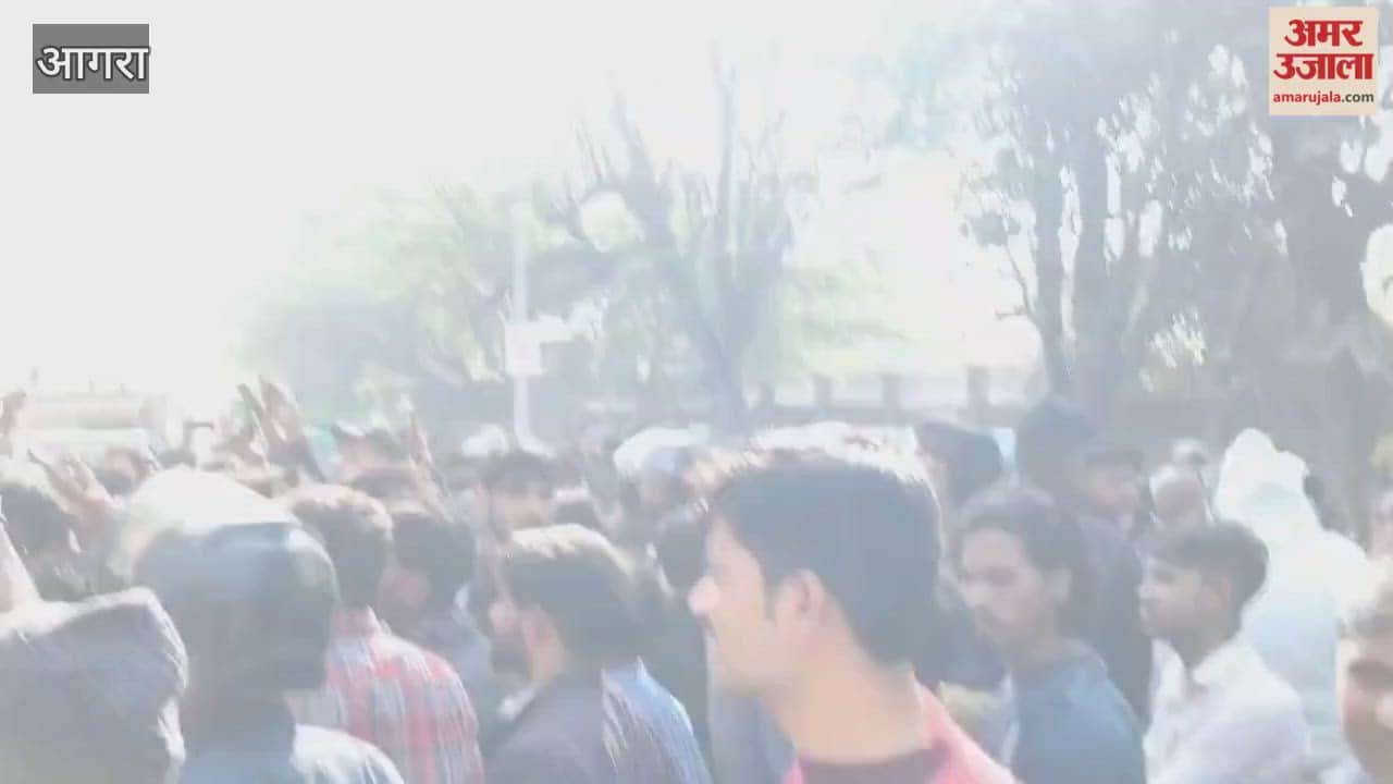 Agra-Fatehabad Road: Private Bus Crashes Into Auto Two Dead