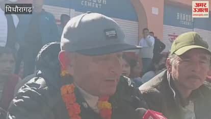 Indefinite strike begins demanding construction of bridge on Quarban road