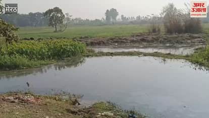 Meerut: The ghat has not been built today on the ancient old Ganga ghat.
