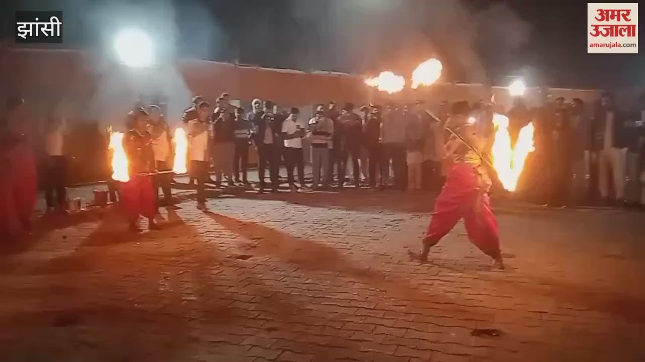 Jhansi: Women empowerment...women show strength in martial arts