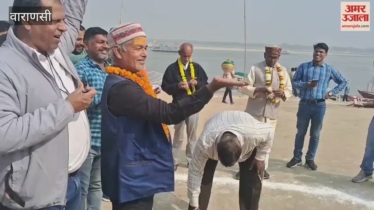 old man spun top said Once we play gilli-danda in middle of field get Pakistan back