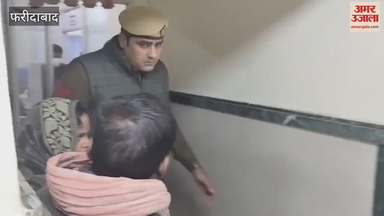 Deputy Commissioner Ayush Sinha arrived at Faridabad BK Civil Hospital for an inspection.