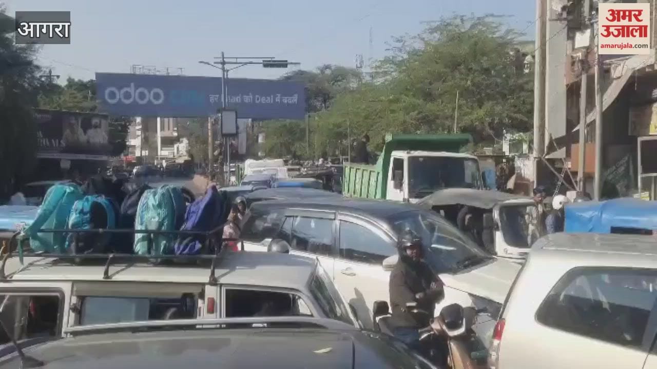 Agra traffic jam Paliwal Park congestion