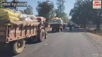 Trouble over paddy procurement in GPM farmers and Congress workers staged a road blockade