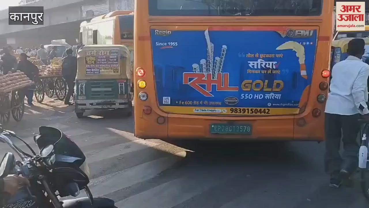 Ramadevi Chauraha bus stand operators terrorize, traffic jams persist throughout the day