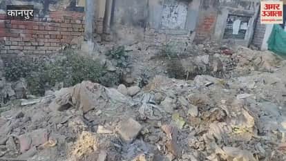 Kanpur: Open drains inviting accidents near the Trimurti Temple in Gandhi Village, Chakeri