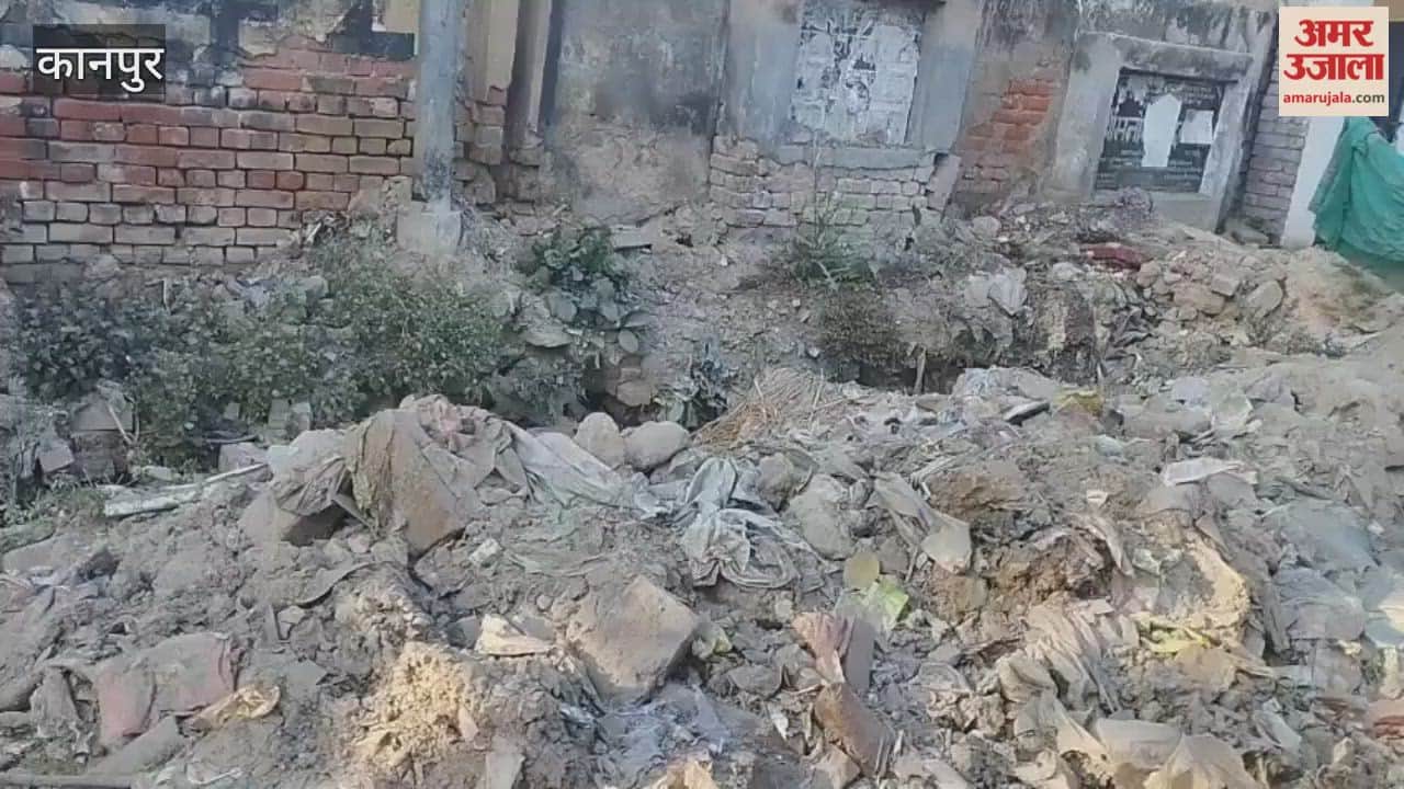 Kanpur: Open drains inviting accidents near the Trimurti Temple in Gandhi Village, Chakeri