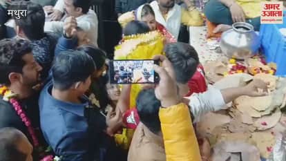 vice-chairperson Women Commission Aparna Yadav visited Banke Bihari temple