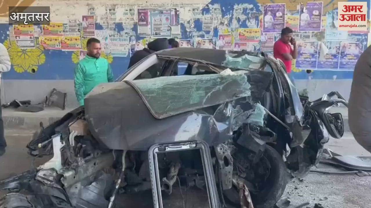 Accident On Majitha Road Bridge Speeding Car Hits Railing Three Killed