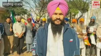 Farmers deposited smart meters at SDO Powercom office in Mallanwala