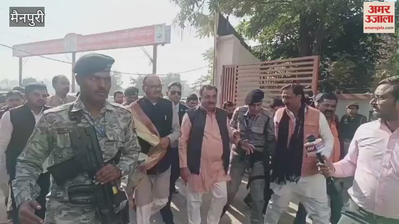 Deputy CM Brajesh Pathak targeted opposition in review meeting of SIR