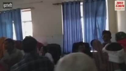 Crowd of patients gathered at the eye department of Jhansi District Hospital