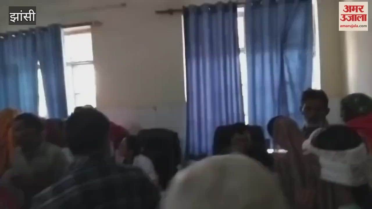 Crowd of patients gathered at the eye department of Jhansi District Hospital