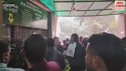 Crowd of patients gathered at registration counter after doctors strike ended in Gurugram Civil Hospital