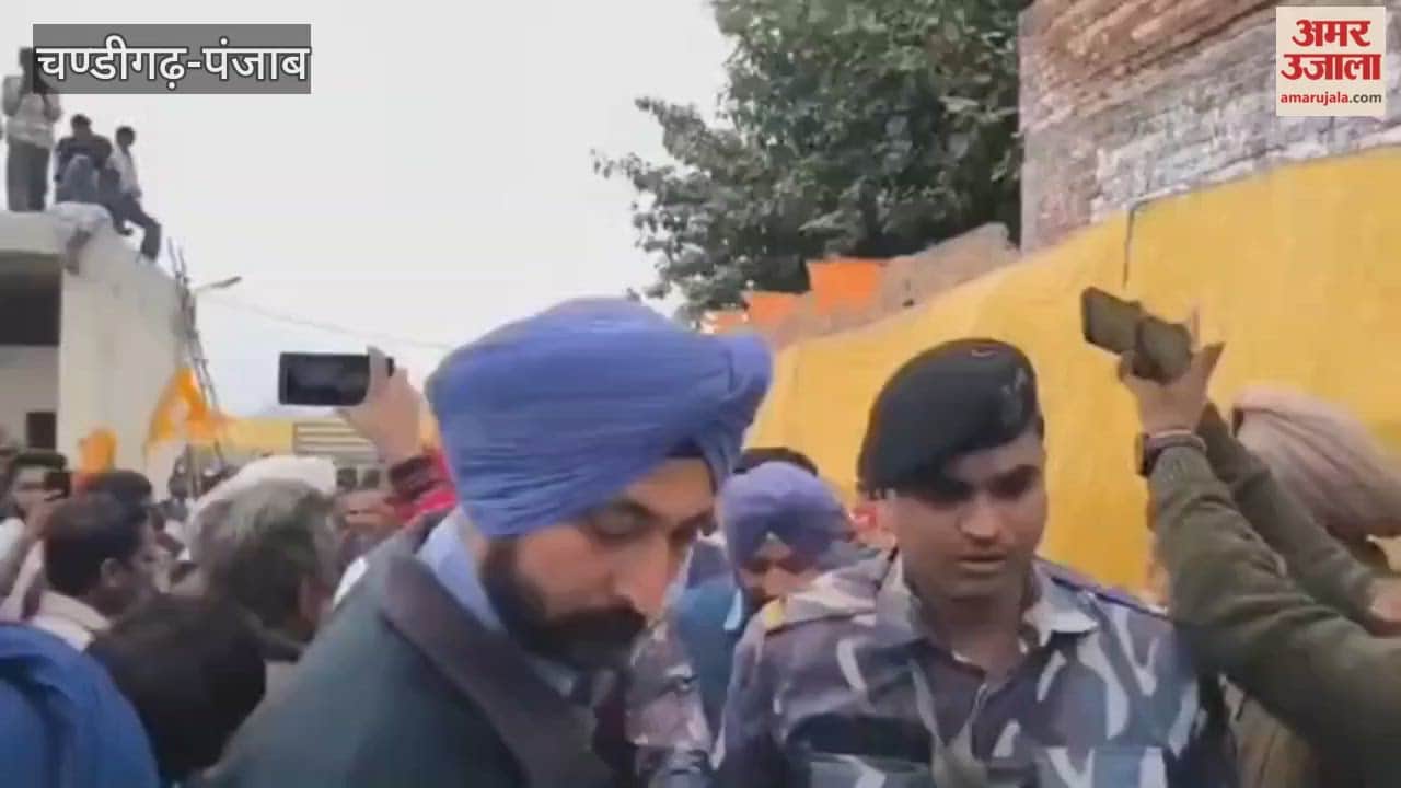 Sukhbir Badal campaigns for SAD candidate in Guruharsahai