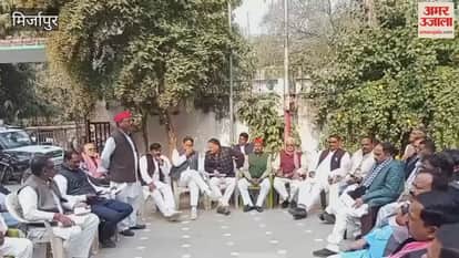 Discussion on SIR Teacher and Graduate MLC elections in Samajwadi Party meeting