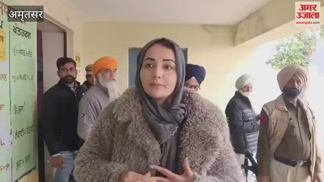 leader Sonia Mann cast her vote