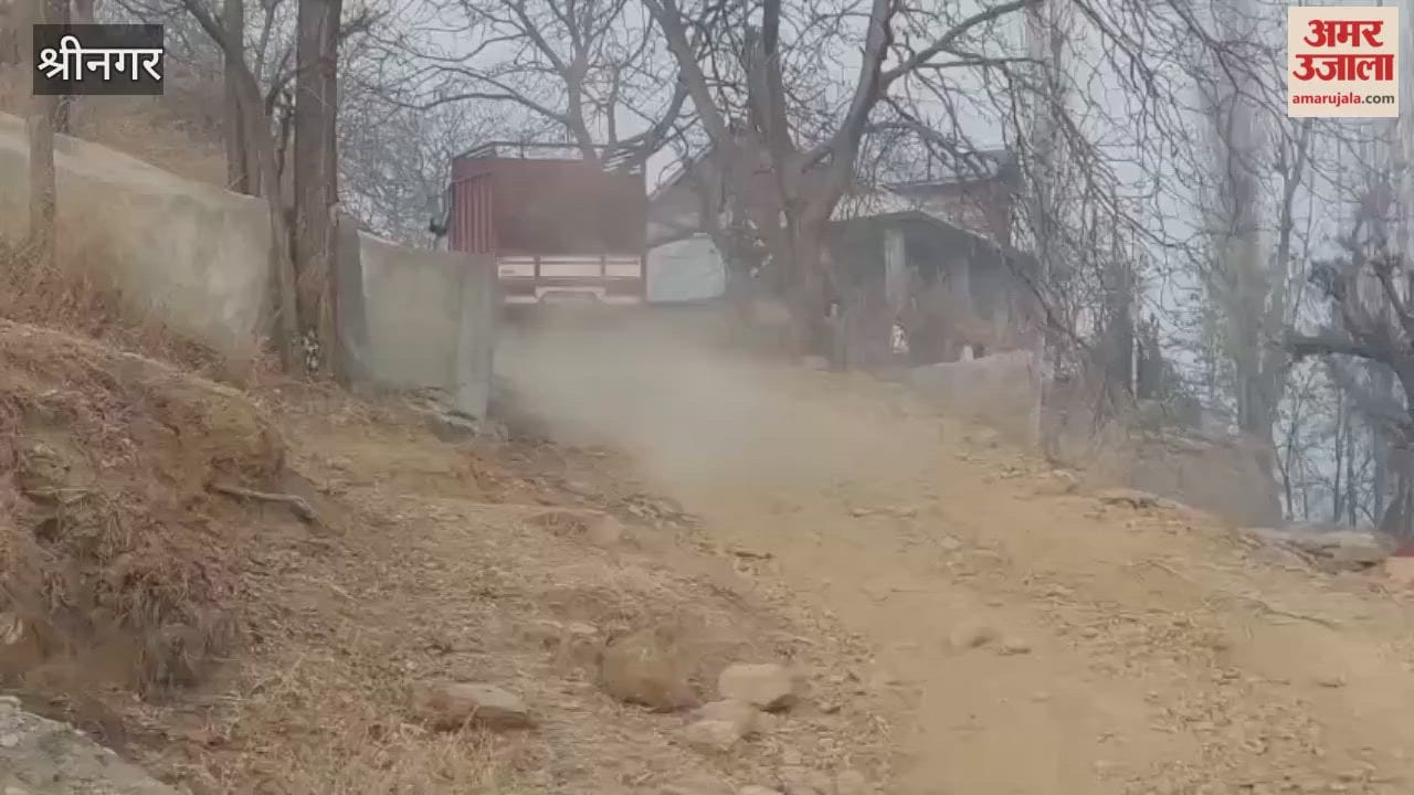 Residents of Yarmaqam to shah muhalla have urged the administration to construct a road to connect their village with adjoining areas and the district headquarters