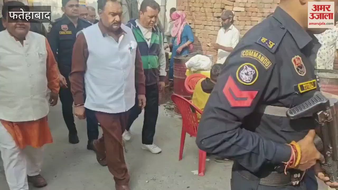 In Fatehabad, shopkeepers raised the demand for toilets in front of the Deputy Speaker of the Legislative Assembly, and the issue of Chilly Lake was also discussed.