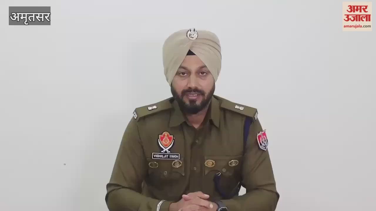 In Kot Khalsa, Amritsar, a young man who came to the rescue of an elderly man was shot and seriously injured.