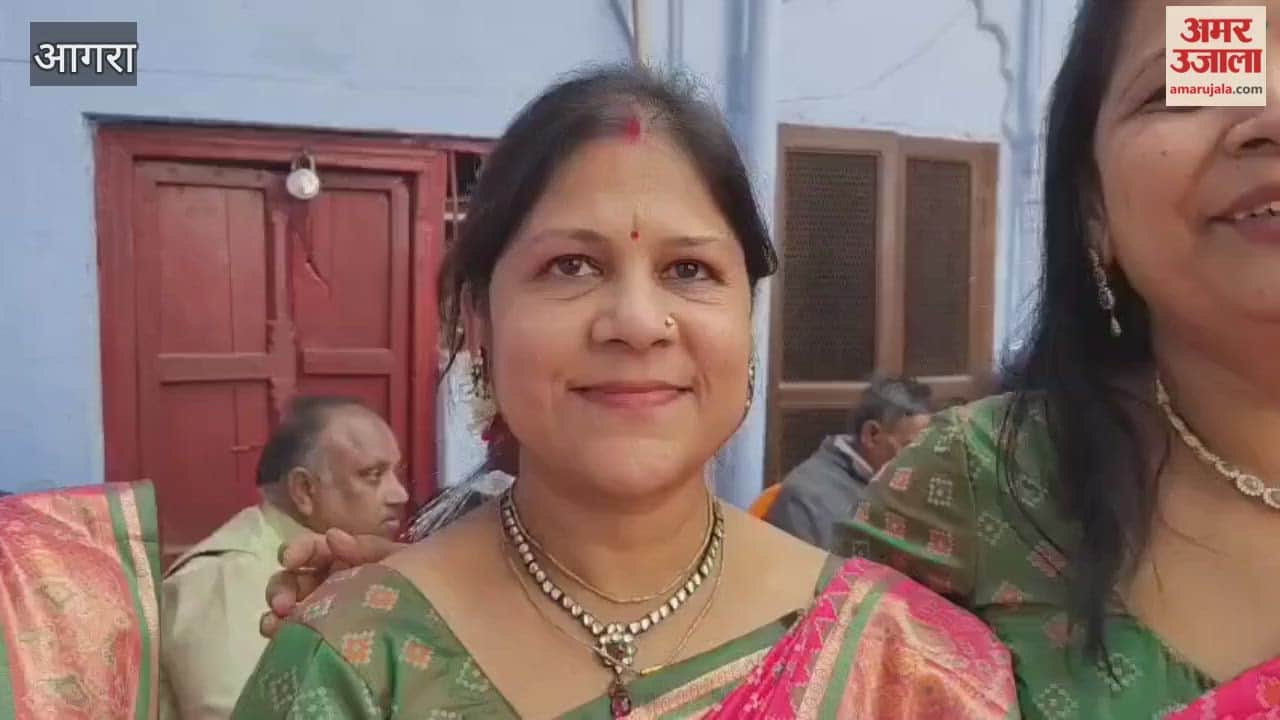 Grand Invitation Yatra Taken Out from Mankameshwar Temple by Shri Giriraj Ji Sevak Mandal