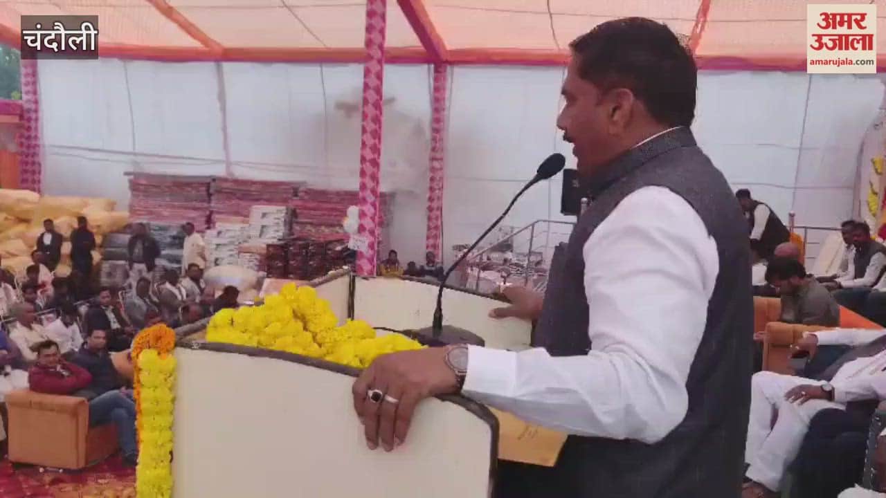 332 couples started their new life together eight blocks