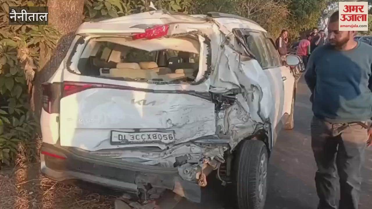 Six injured as bus overturns near Chunakhan on Kaladhungi-Ramnagar road