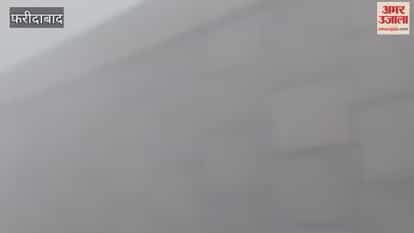 Dense fog blankets the Delhi-Mumbai Expressway, reducing visibility to zero.