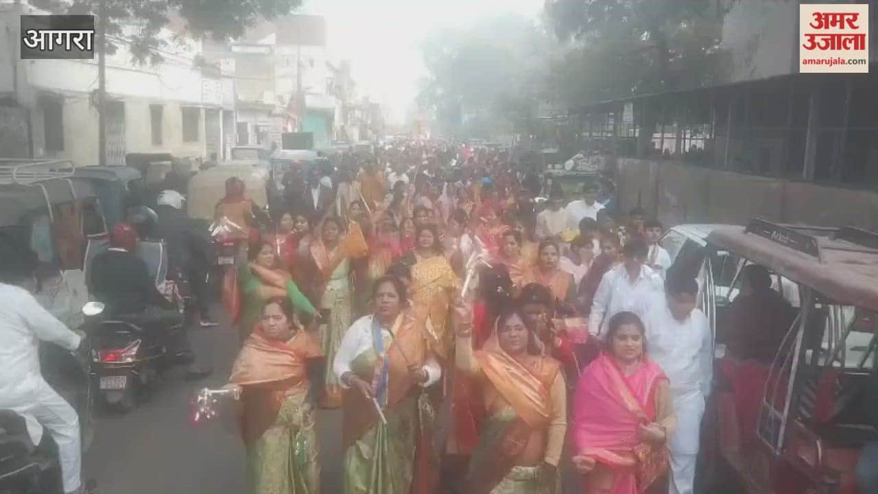 Grand Jain Rath Yatra Taken Out with Parshvanath Vidhan Chants in Agra