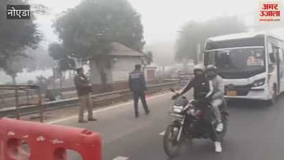 Dense fog has slowed down traffic; vehicles are being moved in convoys on the Yamuna Expressway