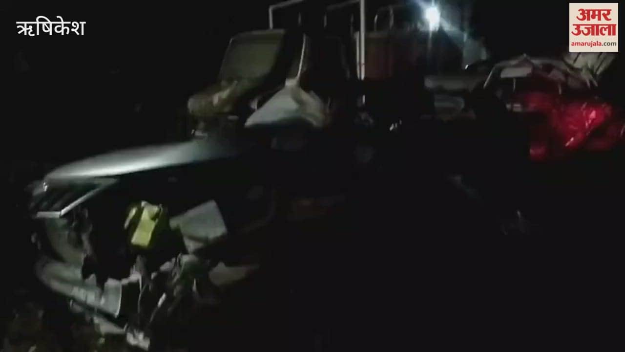 VIDEO: Speeding car collides with truck in Rishikesh, four killed.