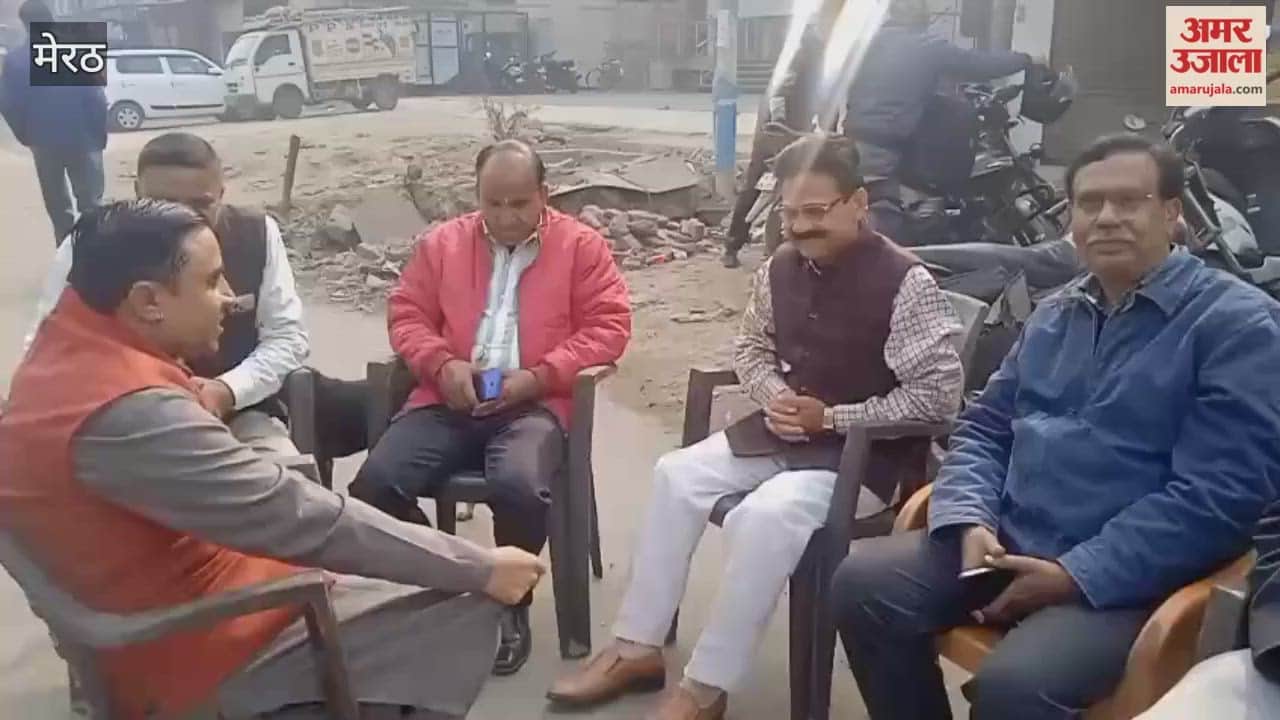 Meerut: The city observed a shutdown in protest over the demand for a High Court bench; the central market remained deserted