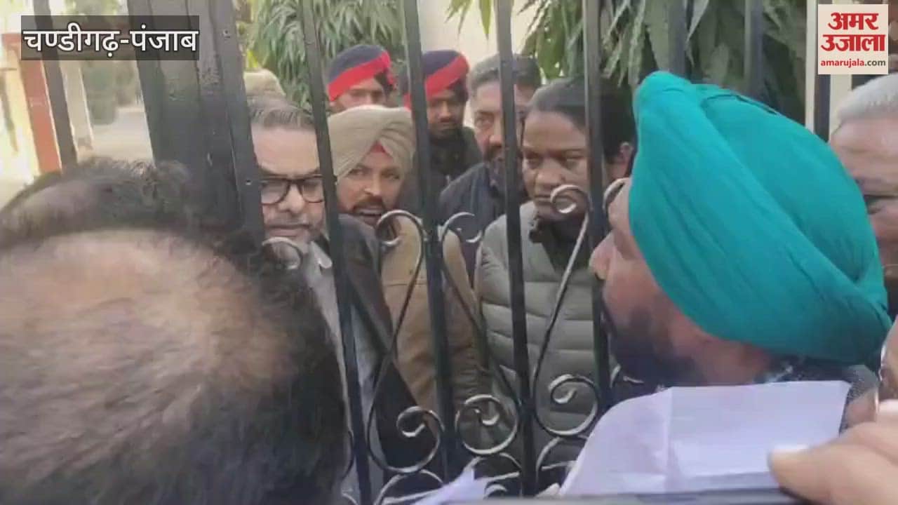 Allegations of rigging in vote counting Congress protest in Phagwara
