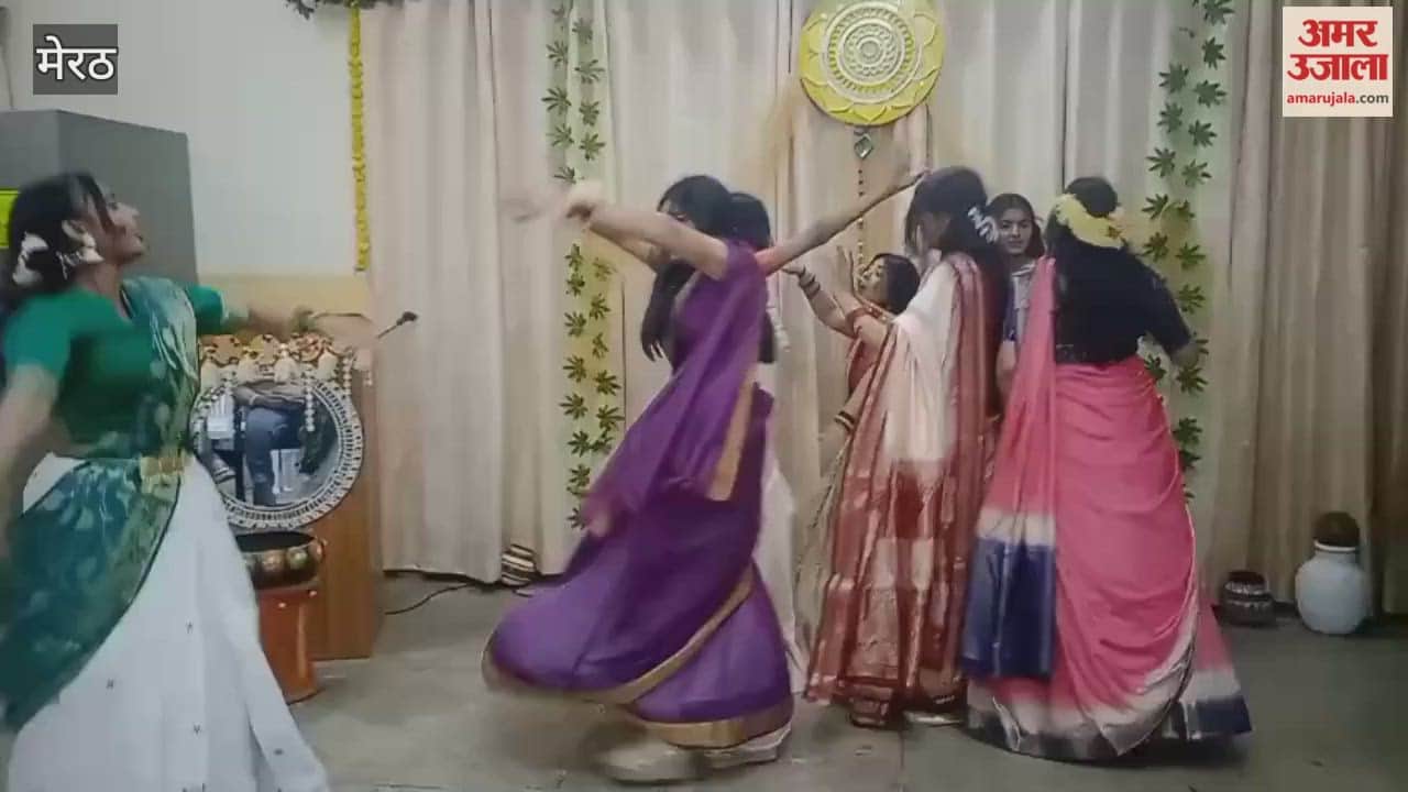 Students had a lot of fun at the felicitation ceremony in "Sanskaron Ki Chhaon"