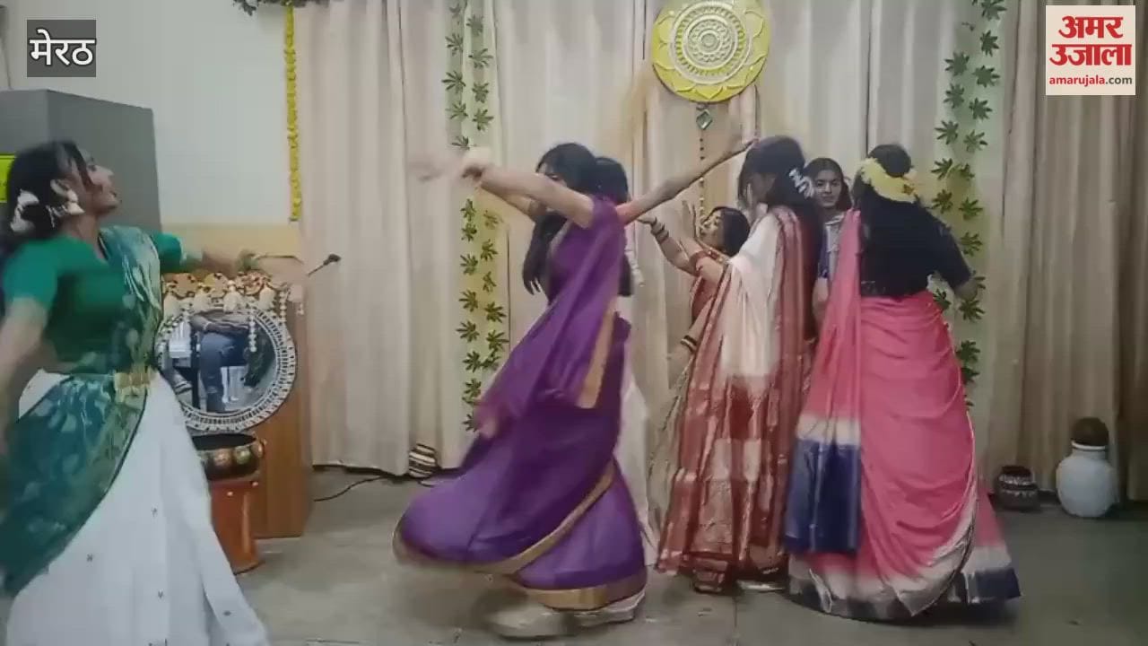 Students had a lot of fun at the felicitation ceremony in "Sanskaron Ki Chhaon"