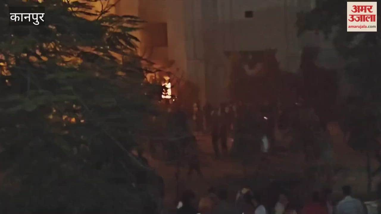 protest by KIT students continues for the third day, suspected fire in the server room causes panic