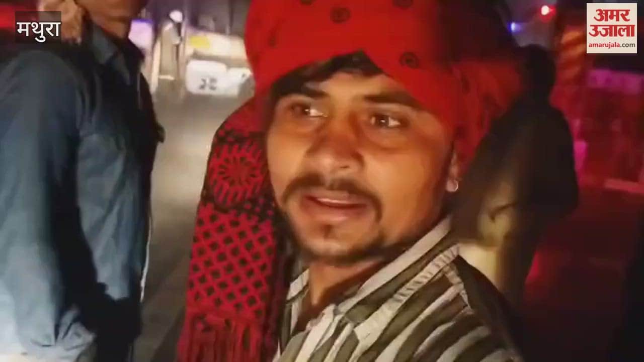 mathura horrific accident at yamuna expressway four passengers burnt alive