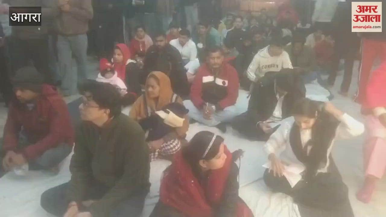 Sundarkand recitation was held at Sankat Mochan Hanuman Temple