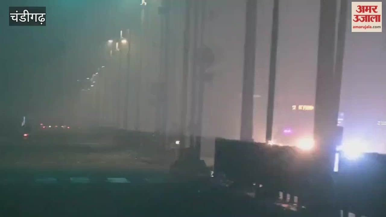 In Chandigarh, streetlights are only working on half of the road.