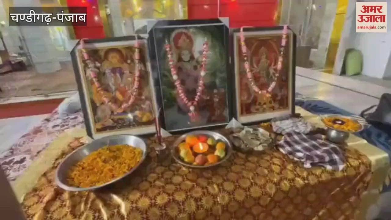 Recitation of Shri Hanuman Chalisa at the Durga Mata Temple in the historical village of Bajidpur, Firozpur.