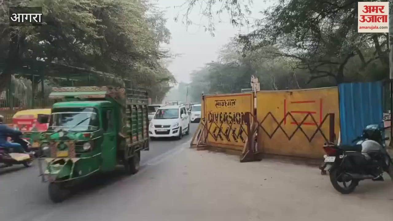 This road near Taj Mahal will be one-way