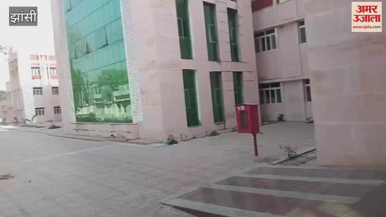 The 500-bed hospital at Jhansi Medical College, completed a year ago, is not yielding any benefits.