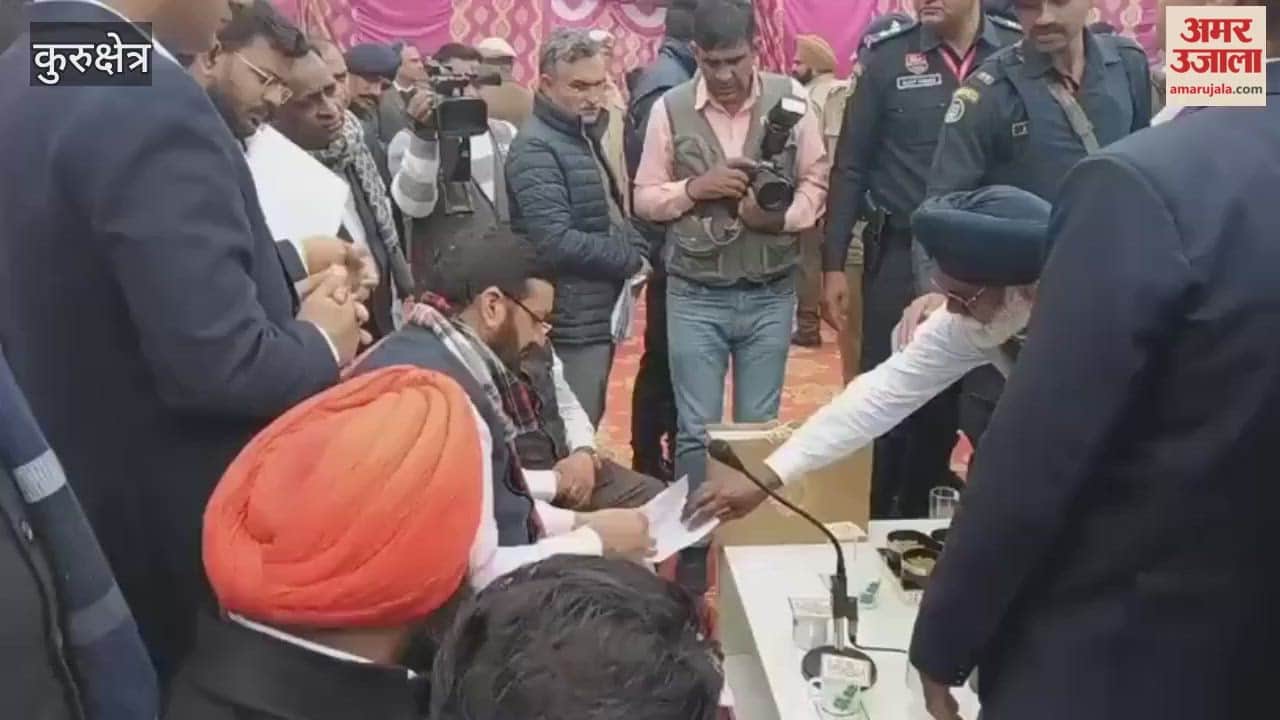 In Kurukshetra, CM Saini listened to people's problems in his assembly constituency and said that the opposition has no issues left.