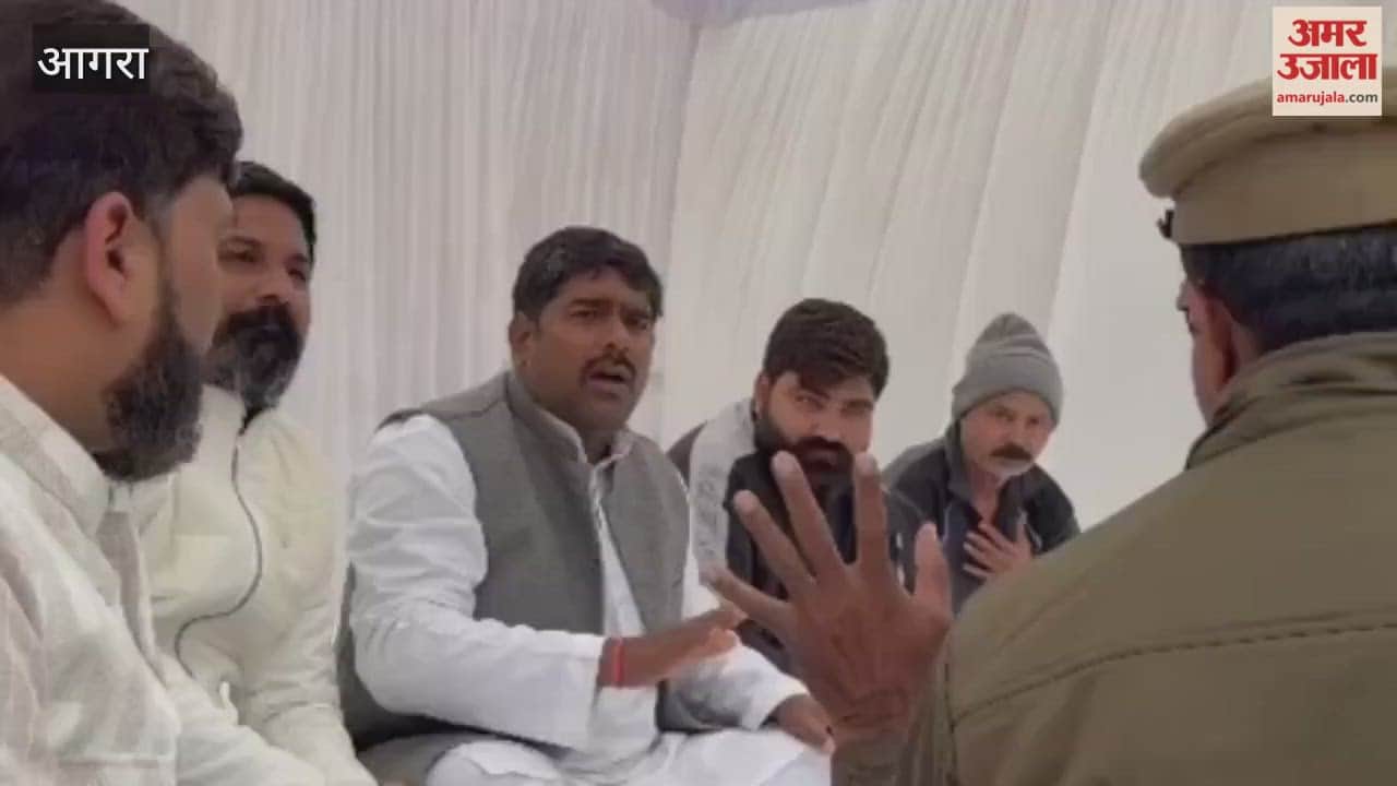 Uproar on MG Road Near Shaheed Smarak as Congress Workers Clash with Police