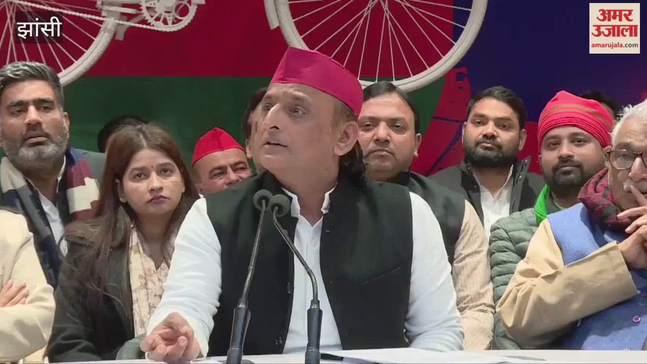 VIDEO: Akhilesh said about former MLA Deepnarayan, think what is happening.