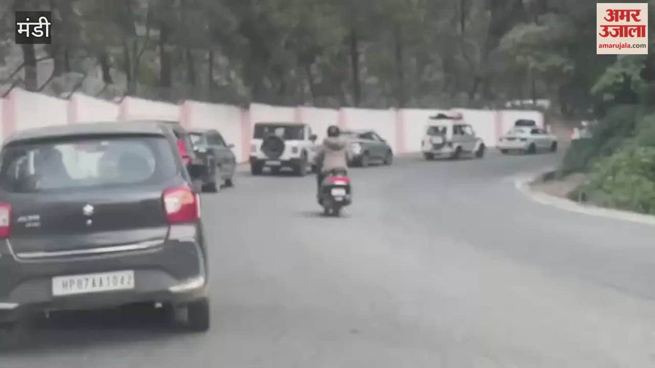 Mandi Tourists have arrived in Kullu-Manali hoping to see snow