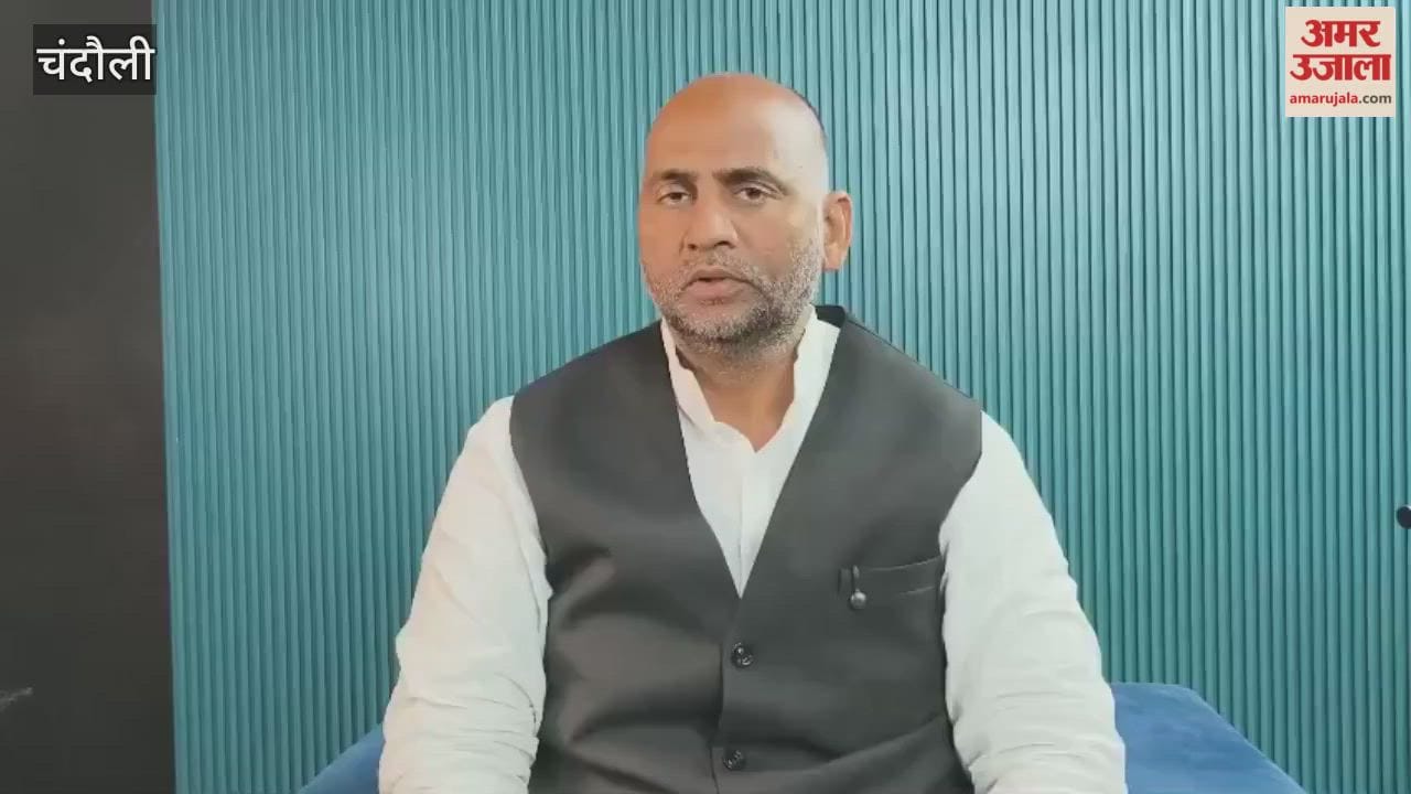 Following rise in thefts and robberies former SP MLA Manoj Singh attacks police in chandauli